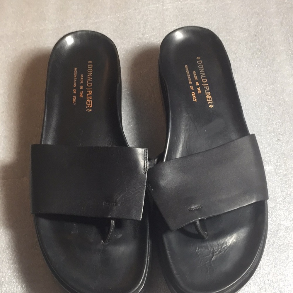 Donald J Pliner Black Leather Fifi Sandals Size 9